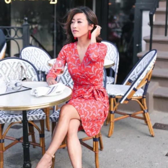 Ann Taylor Fern Always on Wrap Floral Wrap Tie Dress Long Sleeve Sz 6 Orange Red - Picture 2 of 7